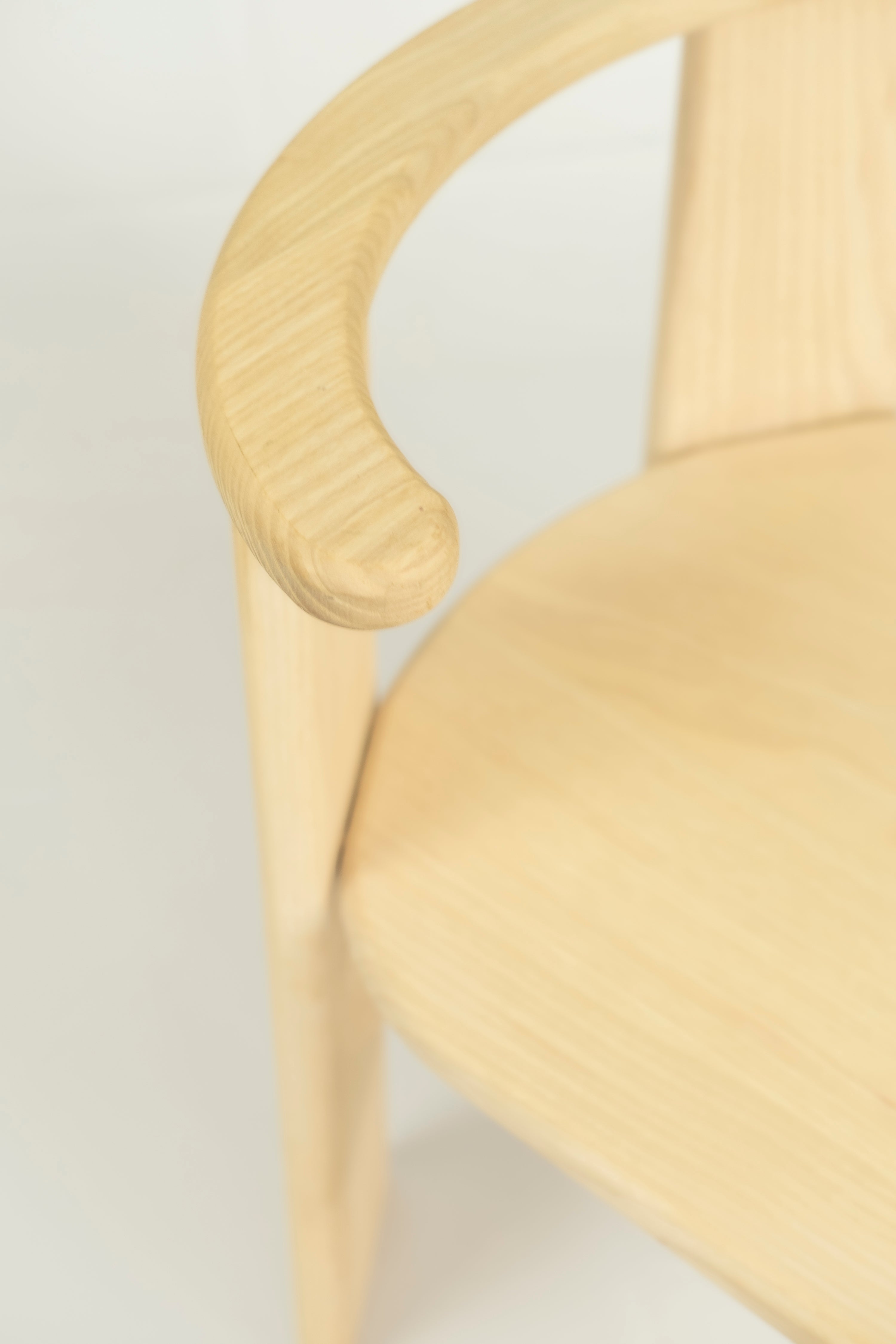 Silla infantil Alune madera natural vista frontal