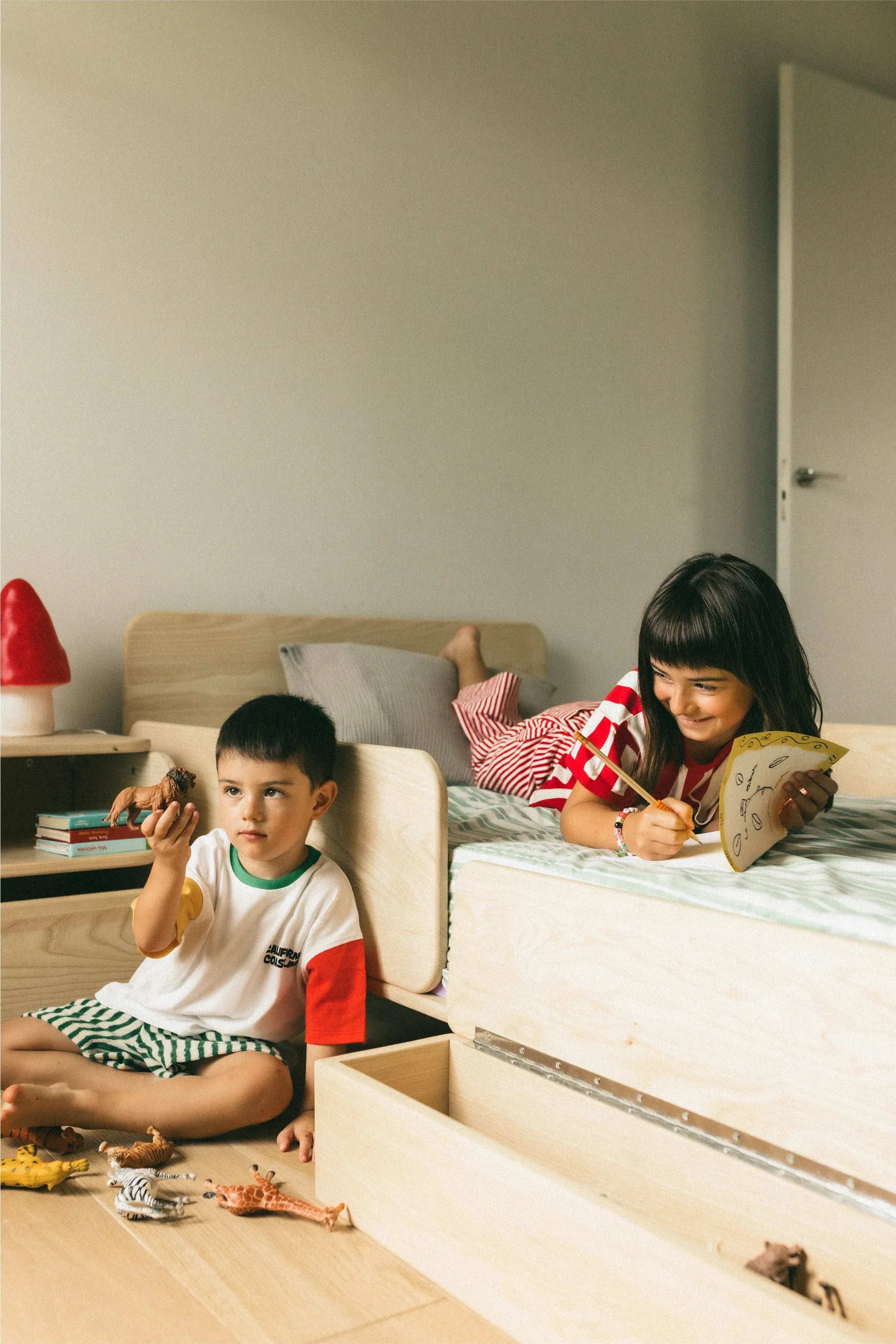 Cama junior Montessori Nono madera natural