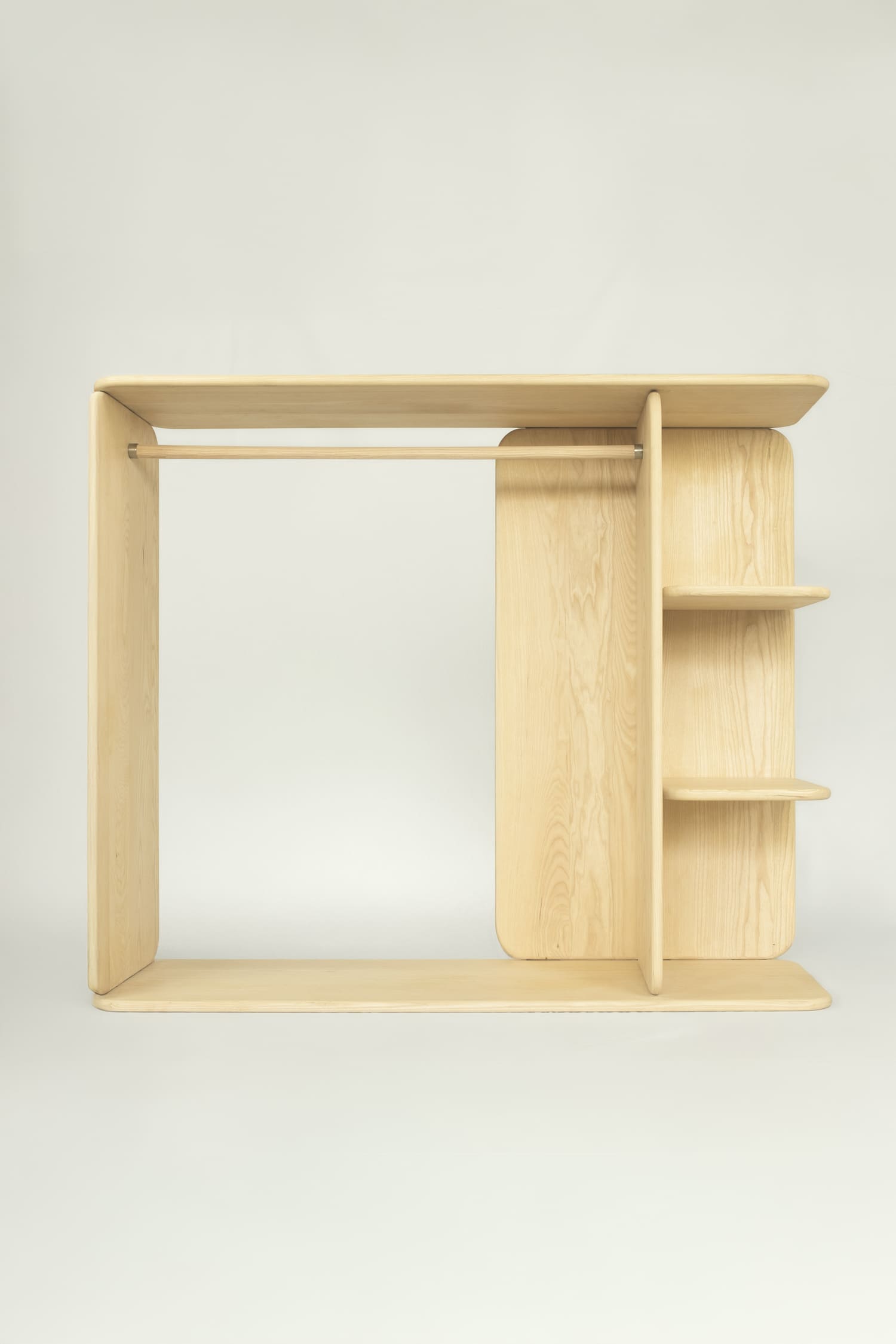Vestidor infantil Naboa madera natural ambiente