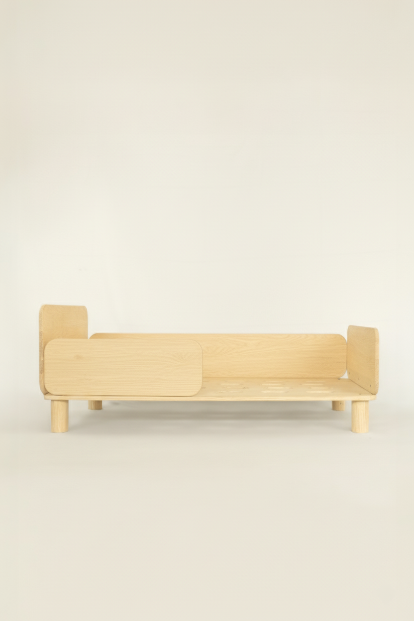 Cama junior Montessori Nono madera natural vista trasera