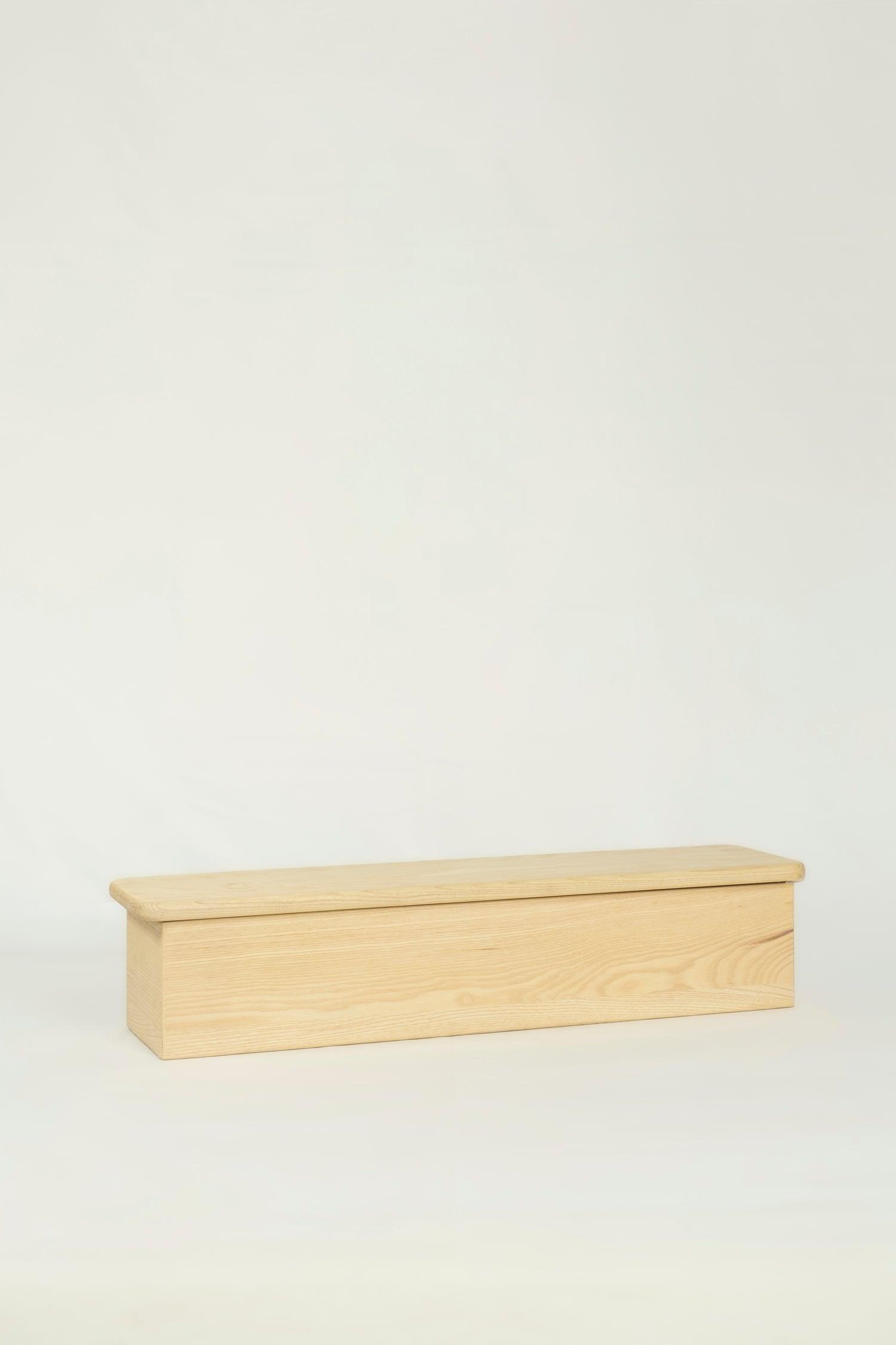Baúl de almacenaje infantil Zupi madera natural detalle