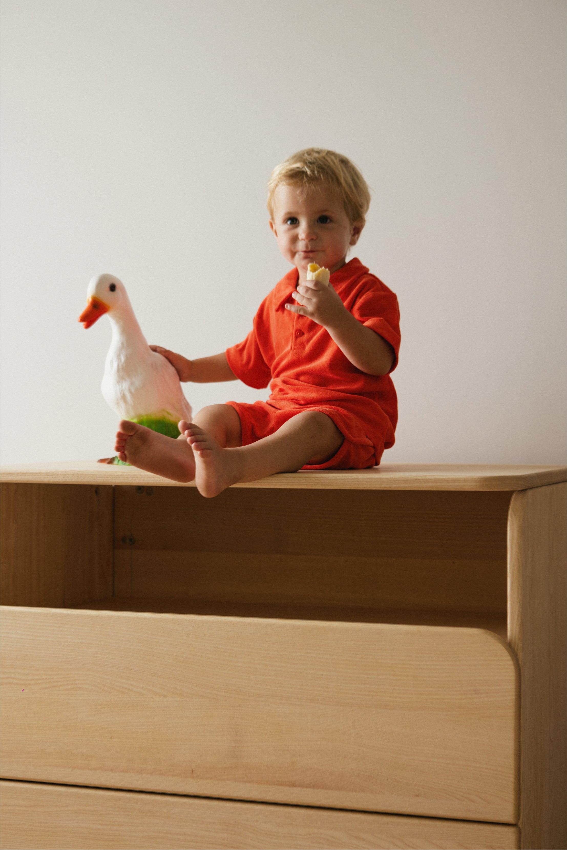 Cómoda infantil Oliwi madera natural vista frontal