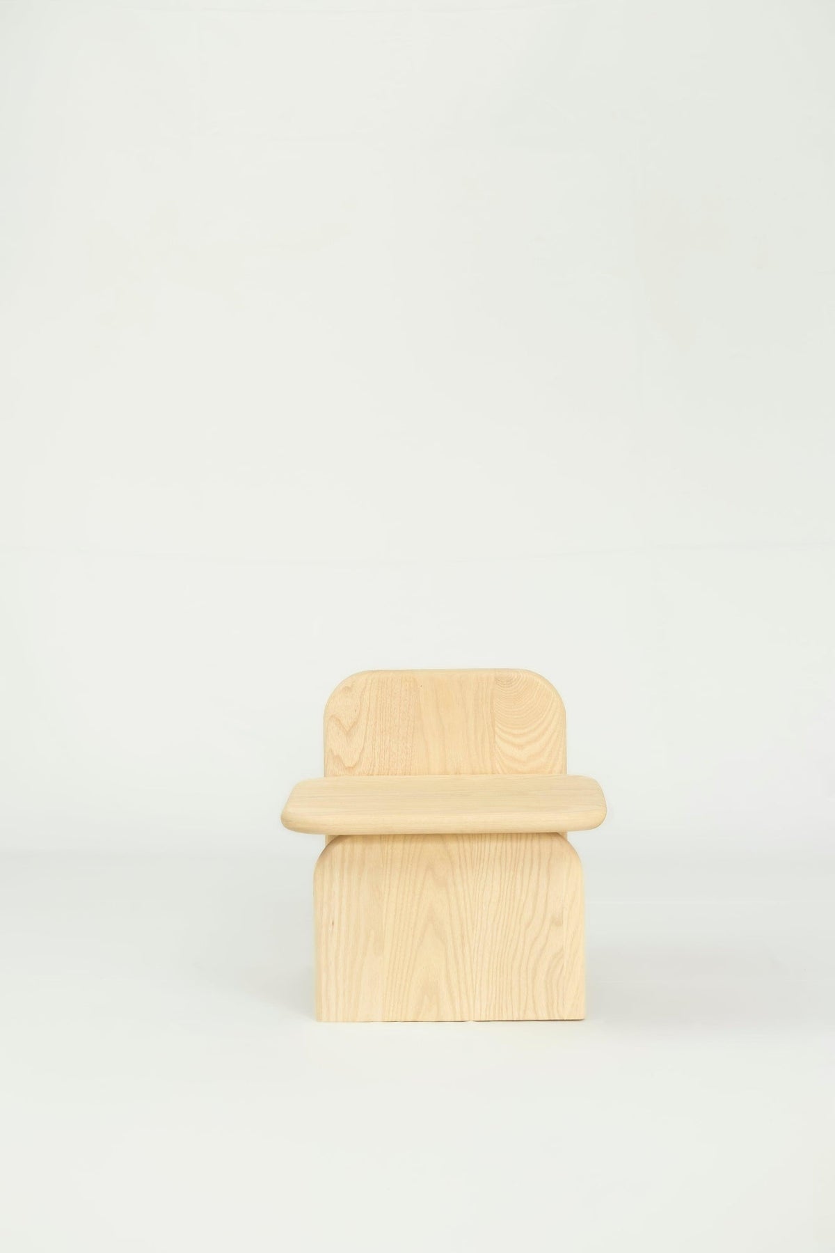 Mesa Mimba con dos sillas - Circulari